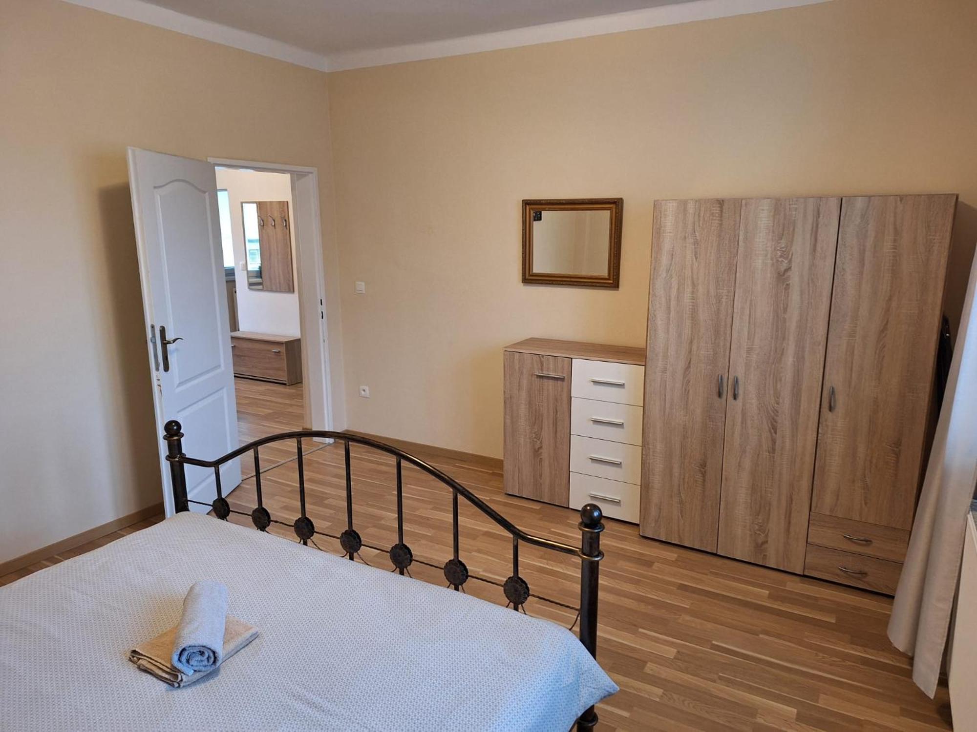 Star Apartments Πιεστάνυ Εξωτερικό φωτογραφία