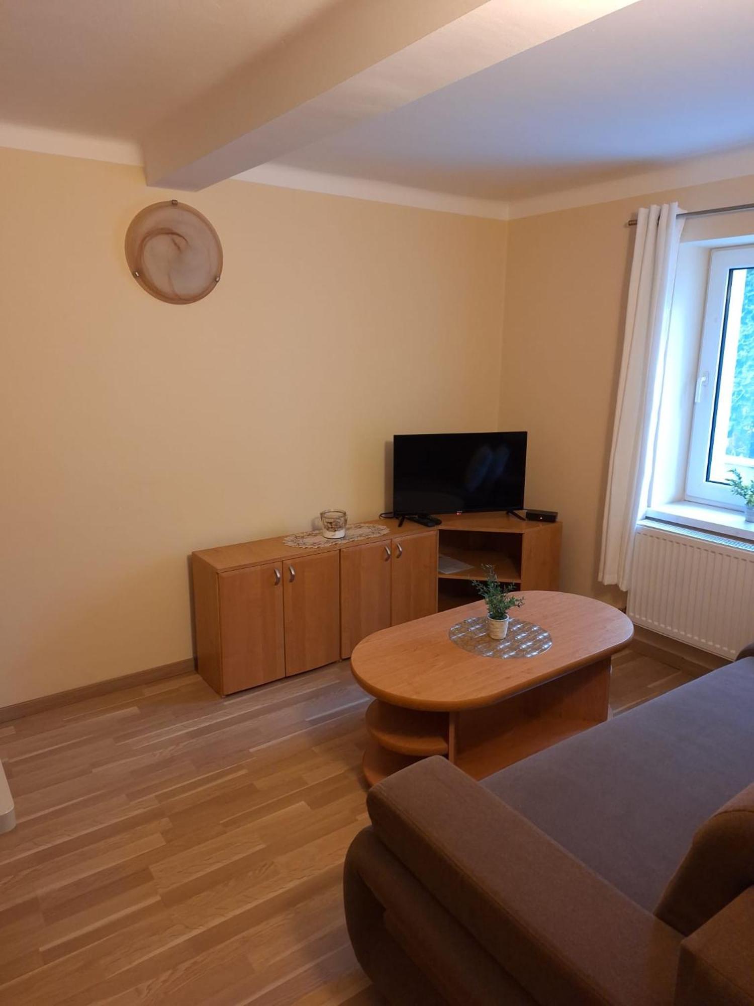Star Apartments Πιεστάνυ Εξωτερικό φωτογραφία