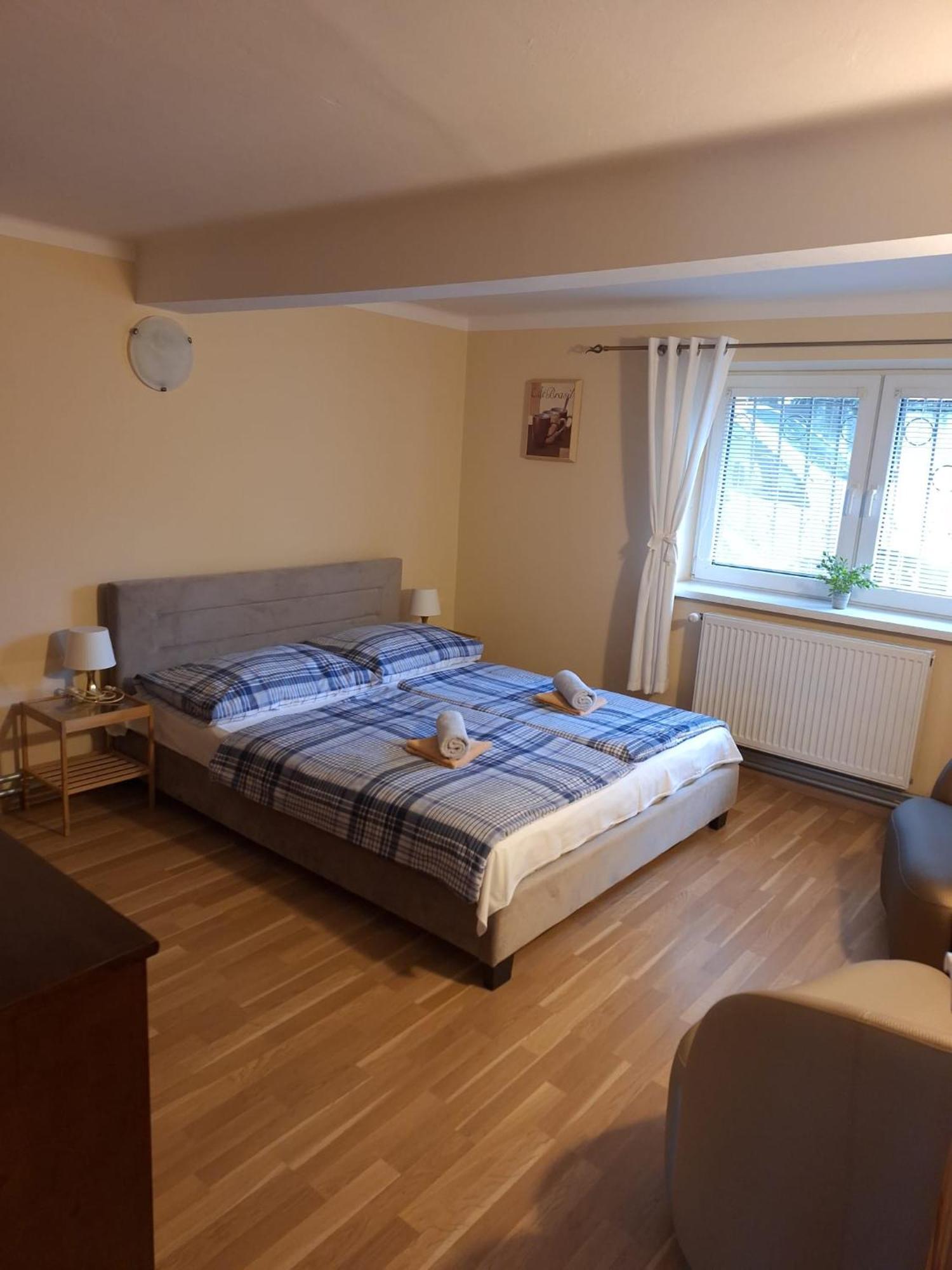 Star Apartments Πιεστάνυ Εξωτερικό φωτογραφία