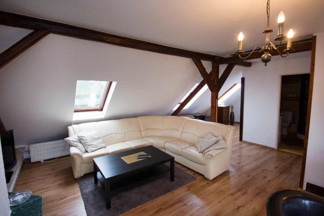 Star Apartments Πιεστάνυ Εξωτερικό φωτογραφία
